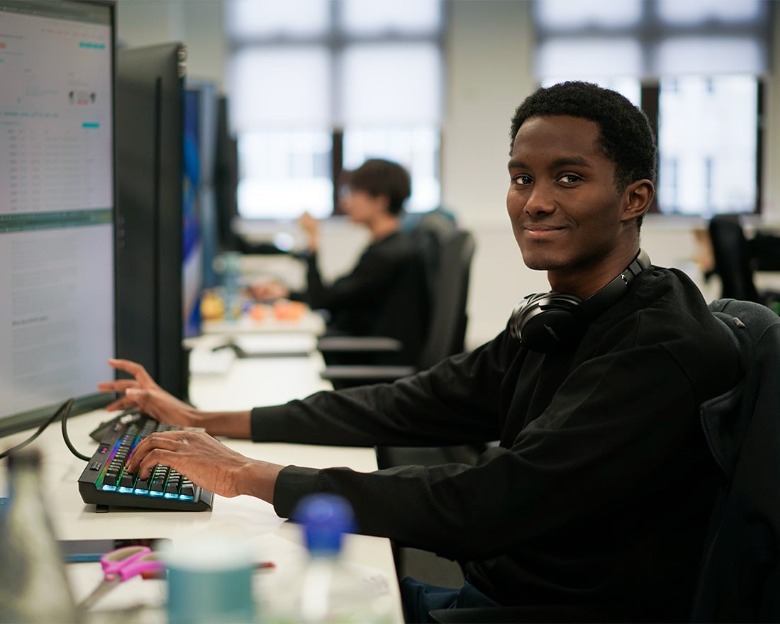 Cross-team <alt>collaboration</alt> is integral